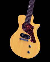 Load image into Gallery viewer, Carneglia Steed