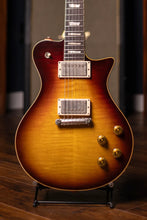 Load image into Gallery viewer, Carneglia Stallion Standard