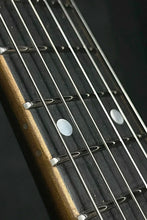 Load image into Gallery viewer, Carneglia Sublime Quilted Top Green Burst