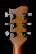 Load image into Gallery viewer, Carneglia Sublime Quilted Top Green Burst