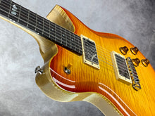 Load image into Gallery viewer, Dantzig Korina Tulsa, Humbuckers
