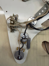 Load image into Gallery viewer, GVCG 59 White Blonde Strat