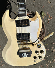 Load image into Gallery viewer, Alan Holdsworth's 1962 Les Paul SG