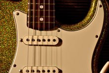 Load image into Gallery viewer, Mark Grant Calicaster Gold Sparkle