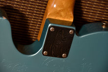 Load image into Gallery viewer, Mark Grant Telifornia Emerald Turqoise