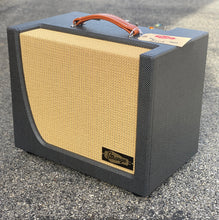 Load image into Gallery viewer, Strange Audio Electronics The Susie