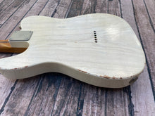 Load image into Gallery viewer, Whitfill T White Blonde