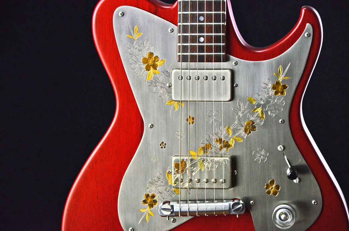 Jol Dantzig Sakura – Destroy All Guitars