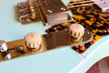 Load image into Gallery viewer, Waterslide Coodercaster T-Style