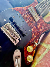 Load image into Gallery viewer, Waterslide S-Style Coodercaster