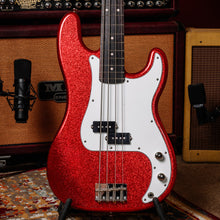 Load image into Gallery viewer, Doubleday Dorothy Red Flake Custom Peregrine Bass
