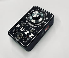 Load image into Gallery viewer, KingTone Pedals Minifuzz V2
