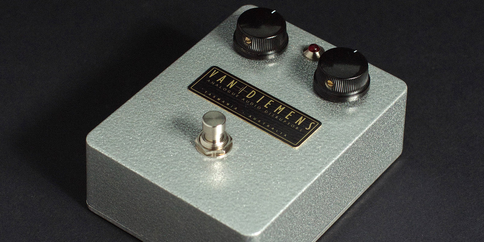 ギター VAN DIEMENS ANALOGUE AUDIO DISRUPTORS THE RED OCHRE – Van Diemens Effects