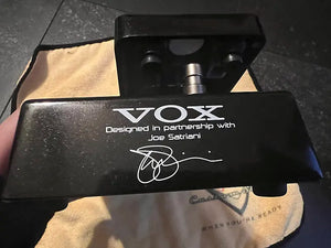 Vox Satriani Big Bad Wah