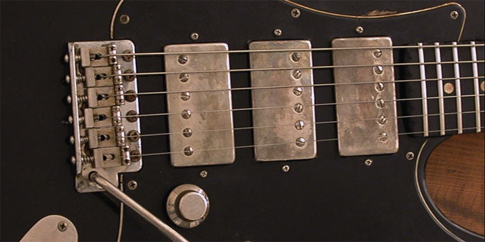 Verrilli Guitars – Destroy All Guitars